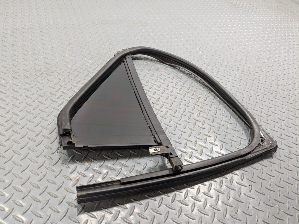 2011 - 2015 OEM FORD EXPLORER REAR LEFT DRIVER SIDE VENT WINDOW GLASS