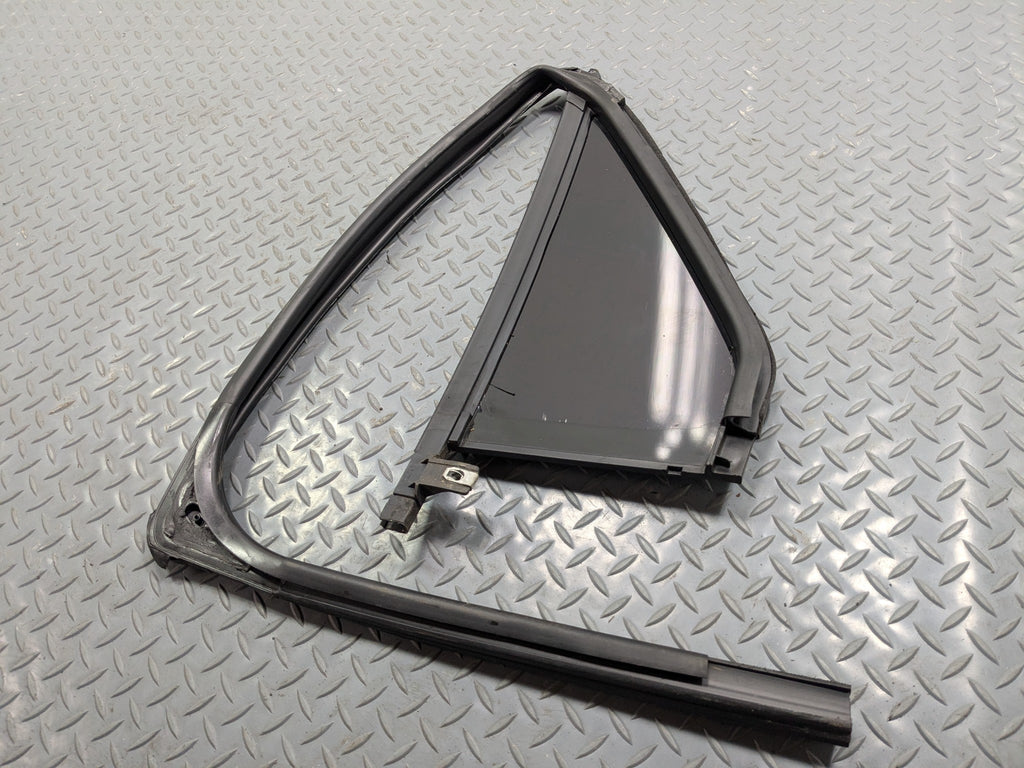 2011 - 2015 OEM FORD EXPLORER REAR RIGHT PASSENGER SIDE VENT WINDOW GLASS