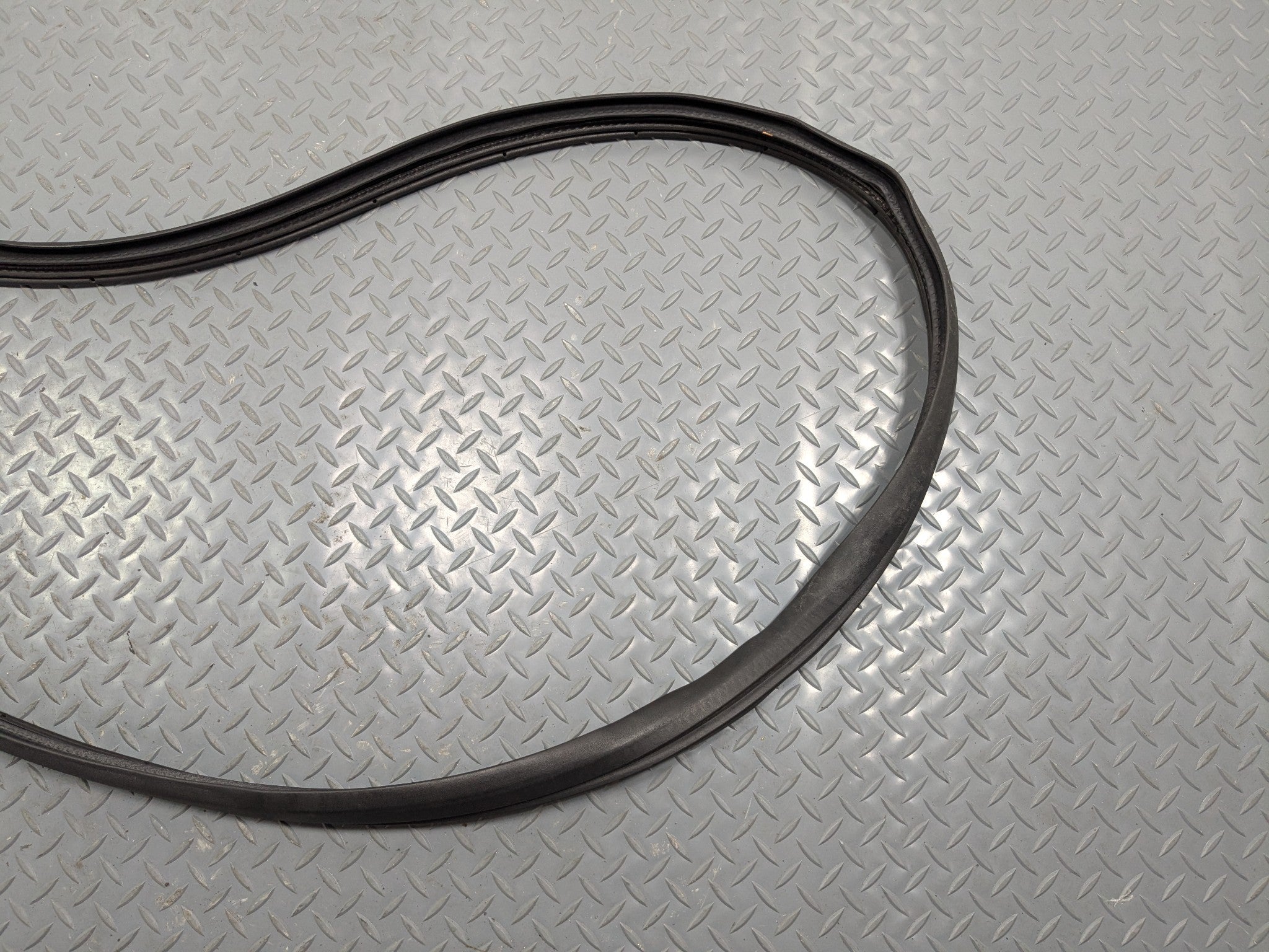 2011 - 2015 OEM FORD EXPLORER FRONT LEFT DRIVER SIDE WEATHER STRIP SEAL