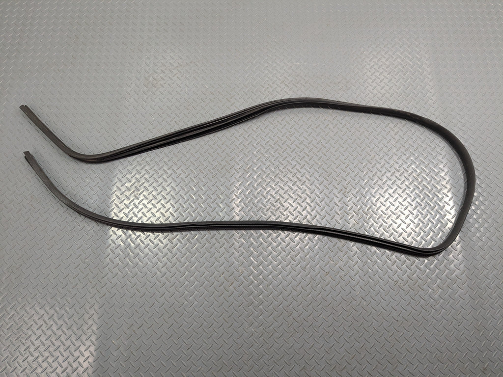 2011 - 2015 OEM FORD EXPLORER FRONT RIGHT PASSENGER SIDE WEATHER STRIP SEAL