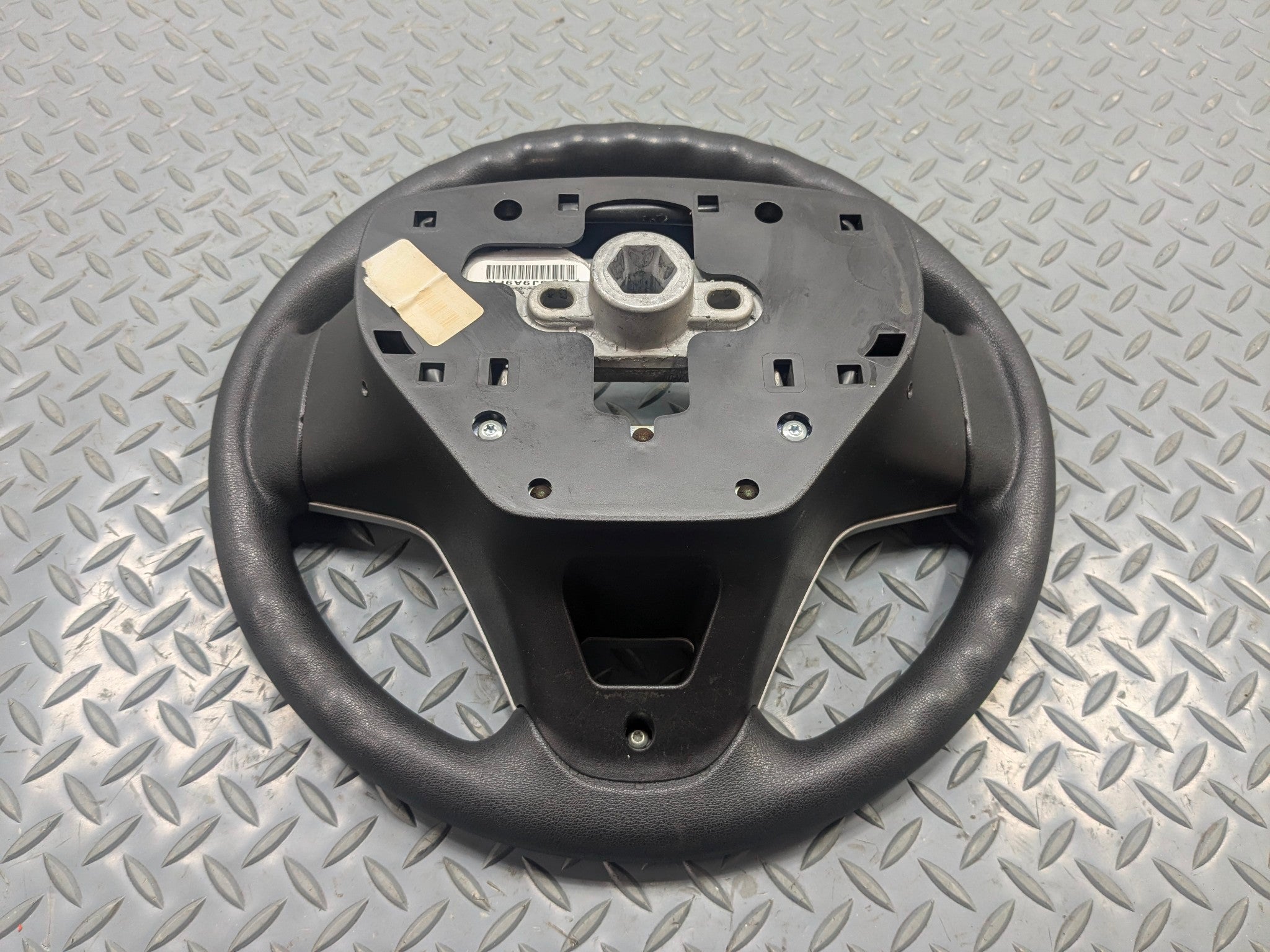 2011 - 2015 OEM FORD EXPLORER POWER STEERING WHEEL WITH CONTROL SWITCH ASSEMBLY