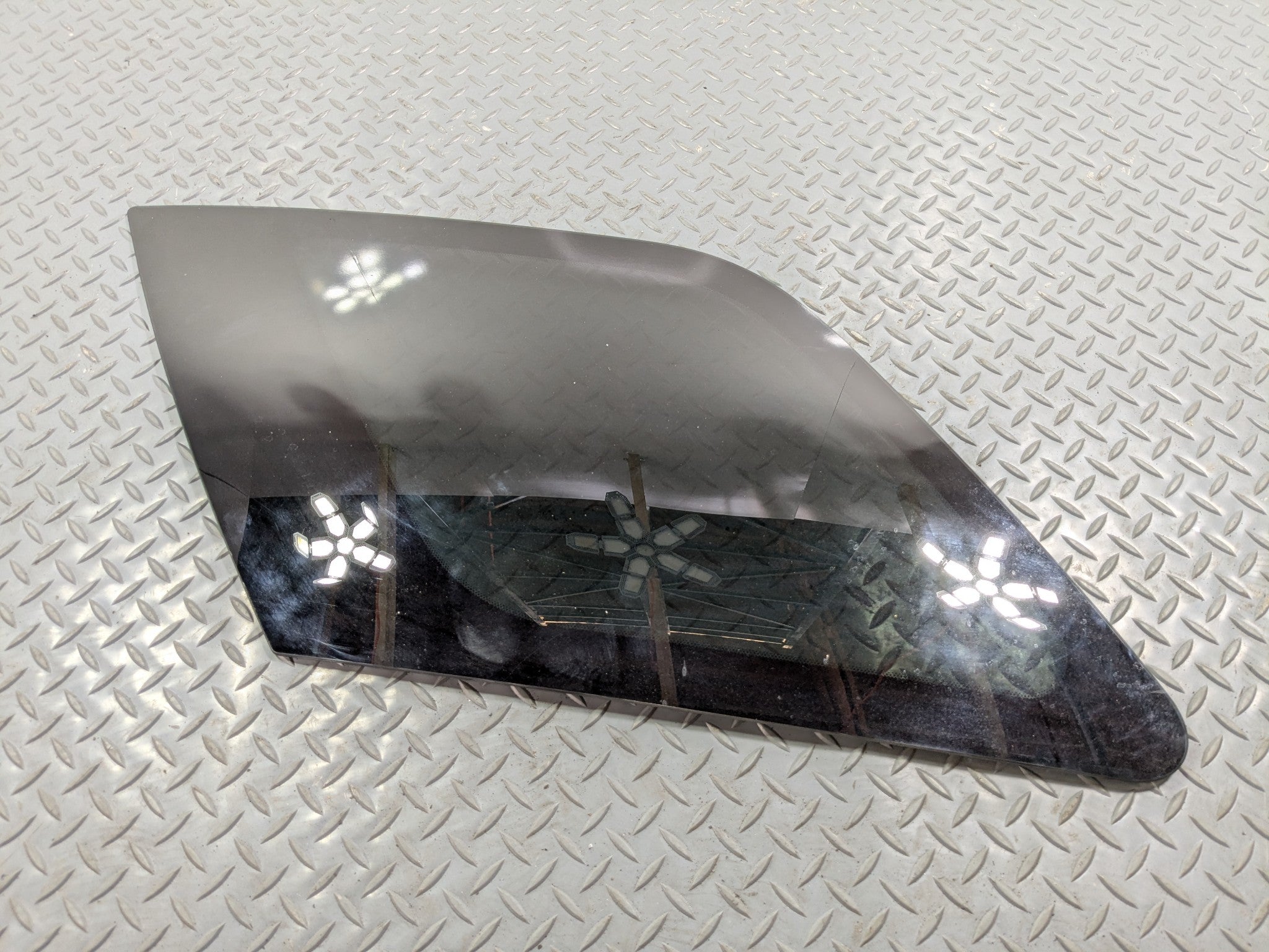 2011 - 2015 OEM FORD EXPLORER REAR LEFT DRIVER SIDE QUARTER WINDOW GLASS