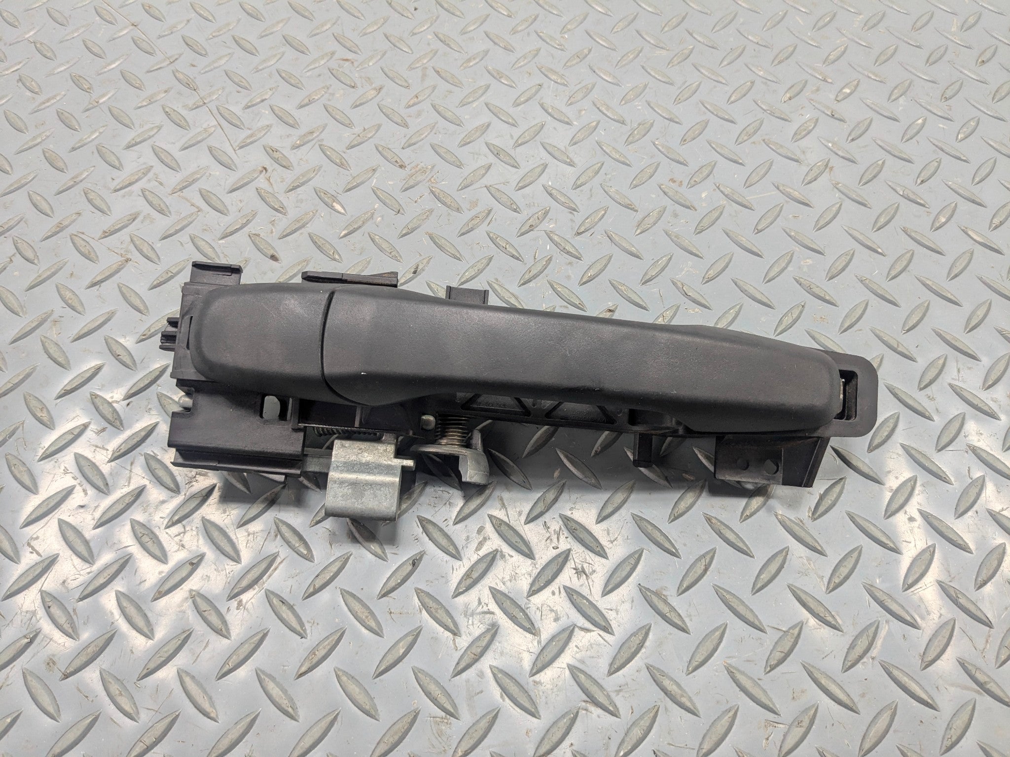 2011 - 2015 OEM FORD EXPLORER REAR LEFT DRIVER SIDE EXTERIOR OUTSIDE DOOR HANDLE