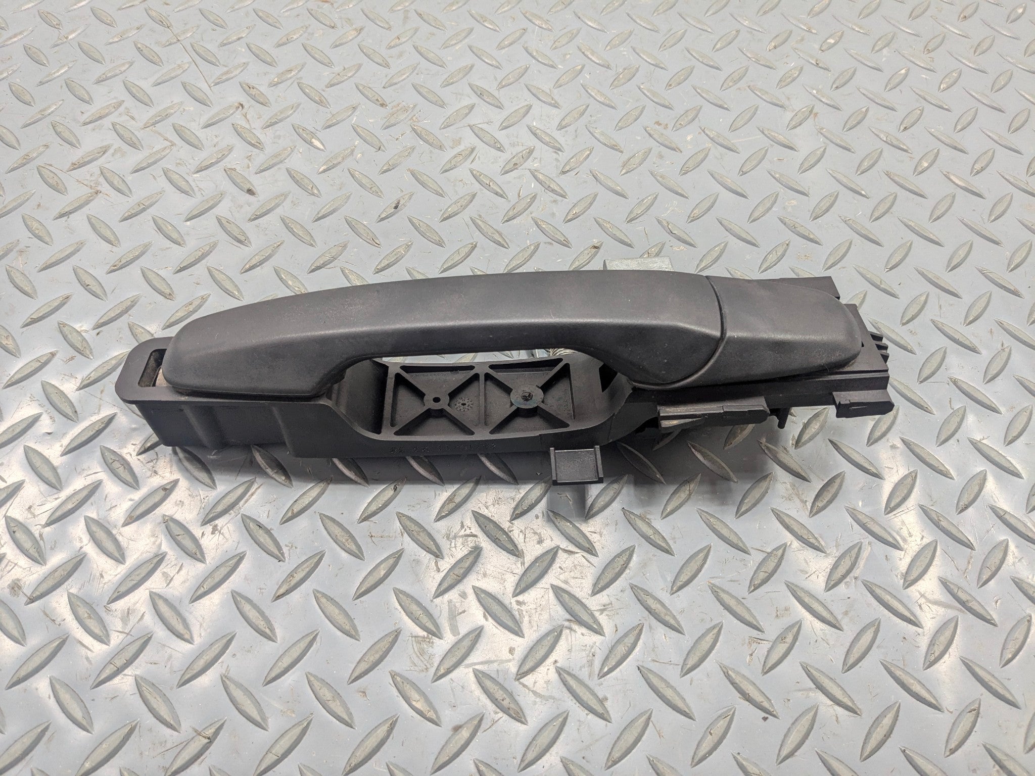 2011 - 2015 OEM FORD EXPLORER REAR LEFT DRIVER SIDE EXTERIOR OUTSIDE DOOR HANDLE