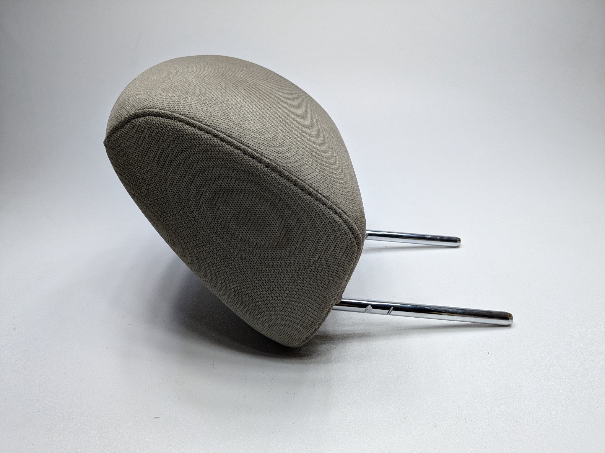 2011 - 2015 OEM FORD EXPLORER FRONT RIGHT PASSENGER SIDE HEADREST