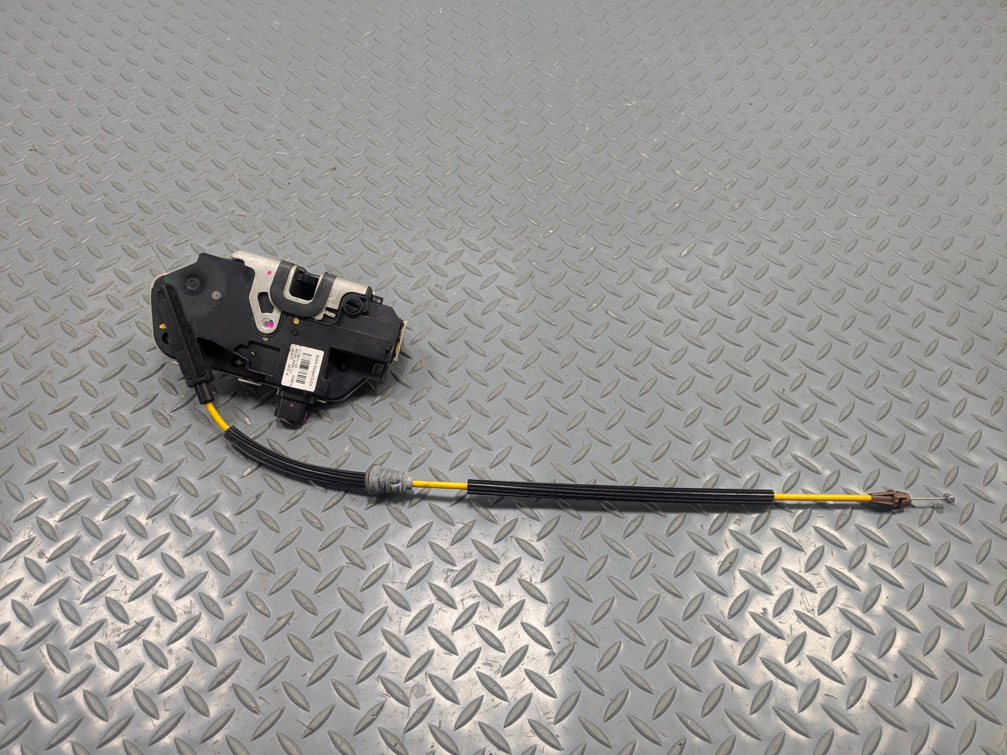 2011 - 2015 OEM FORD EXPLORER REAR LEFT DRIVER SIDE DOOR LATCH LOCK