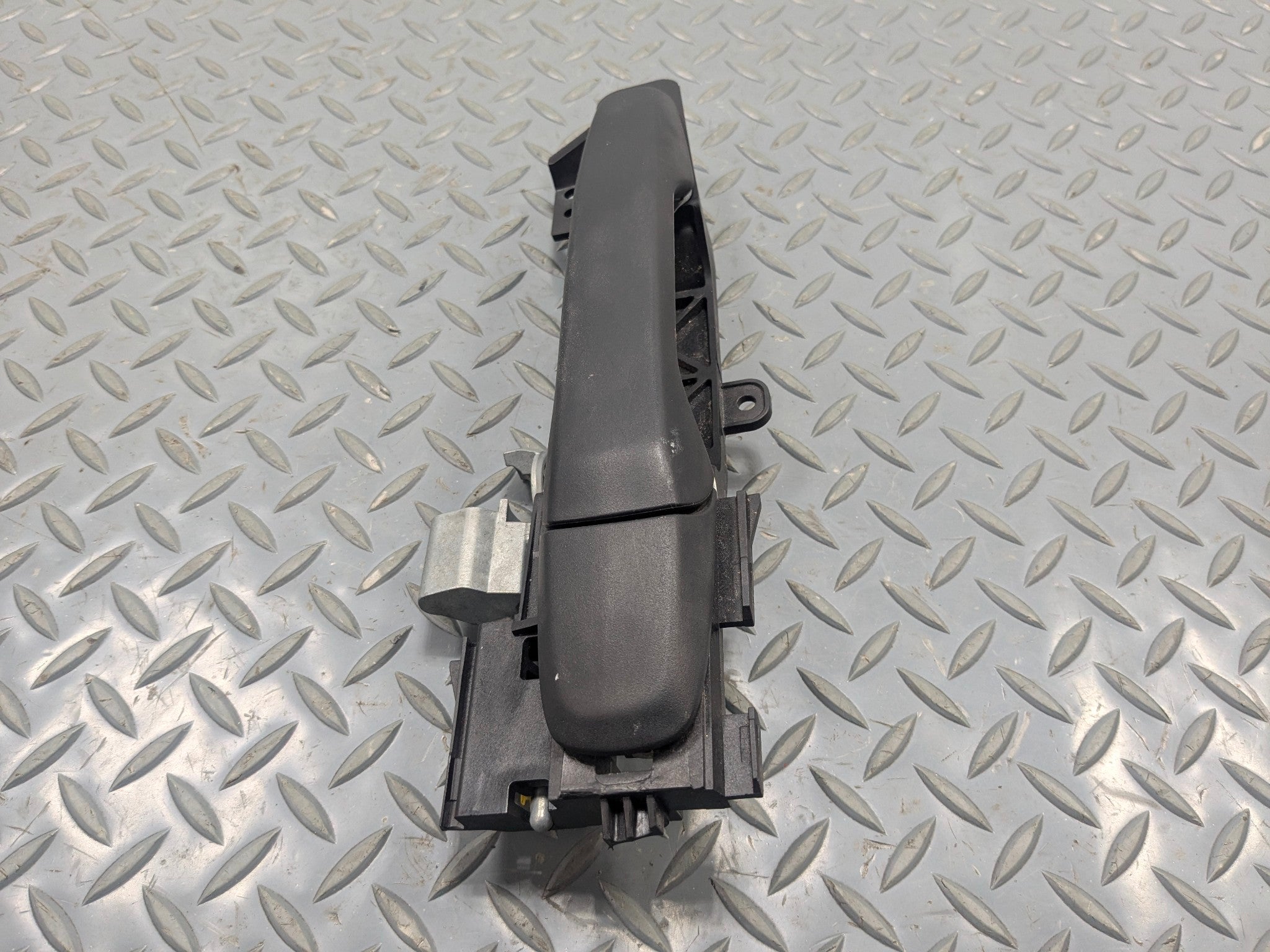2011 - 2015 OEM FORD EXPLORER REAR RIGHT PASSENGER SIDE EXTERIOR DOOR HANDLE