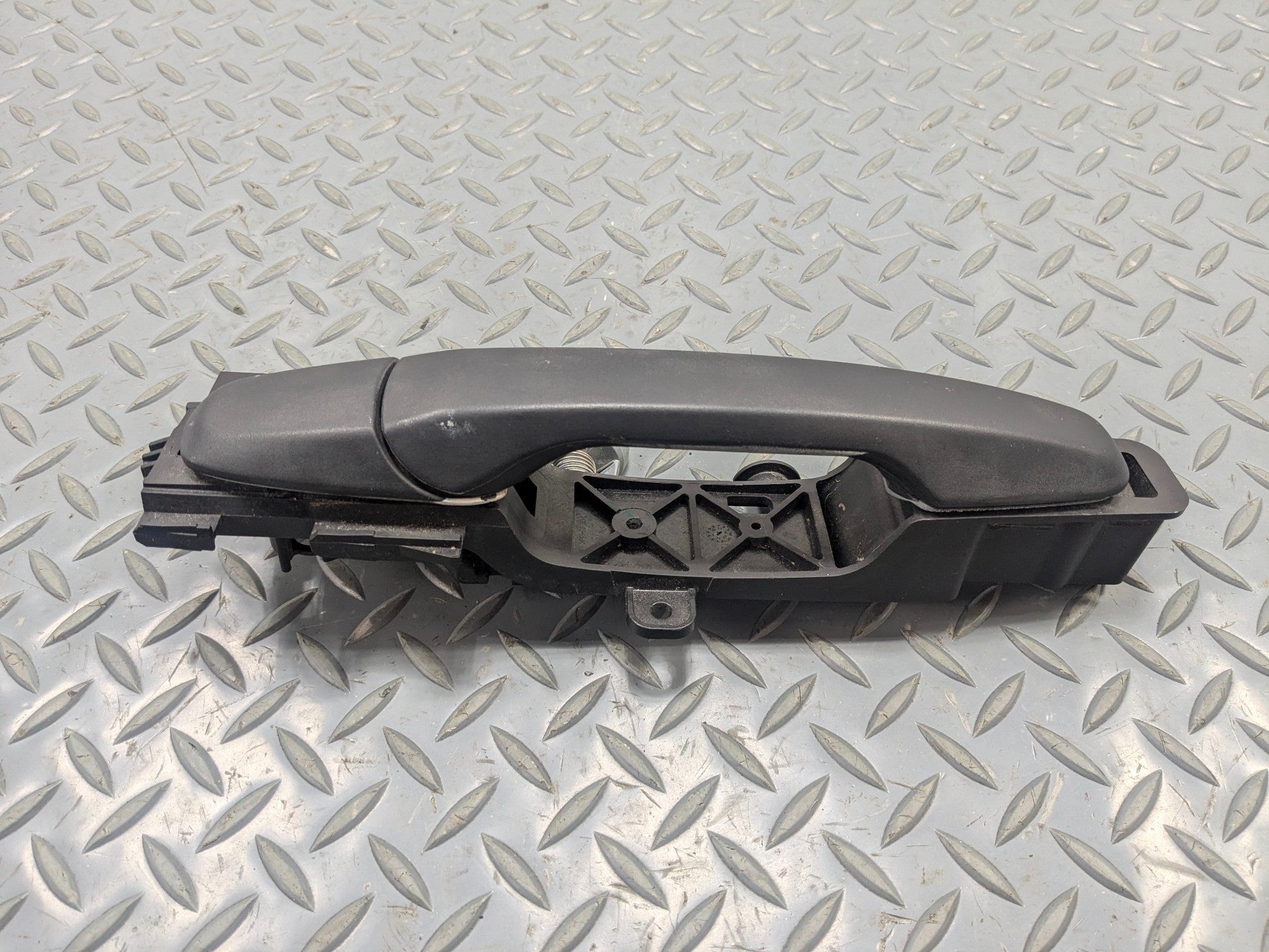 2011 - 2015 OEM FORD EXPLORER REAR RIGHT PASSENGER SIDE EXTERIOR DOOR HANDLE