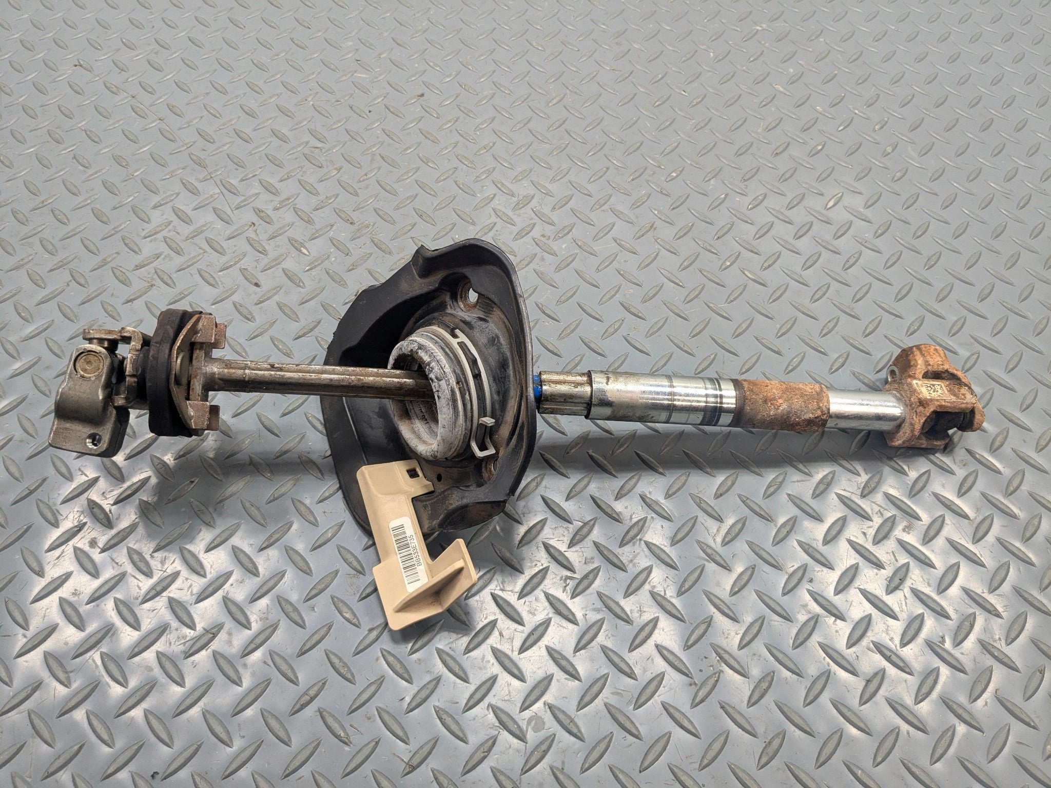 2011 - 2015 OEM FORD EXPLORER LOWER INTERMEDIATE STEERING SHAFT ASSEMBLY