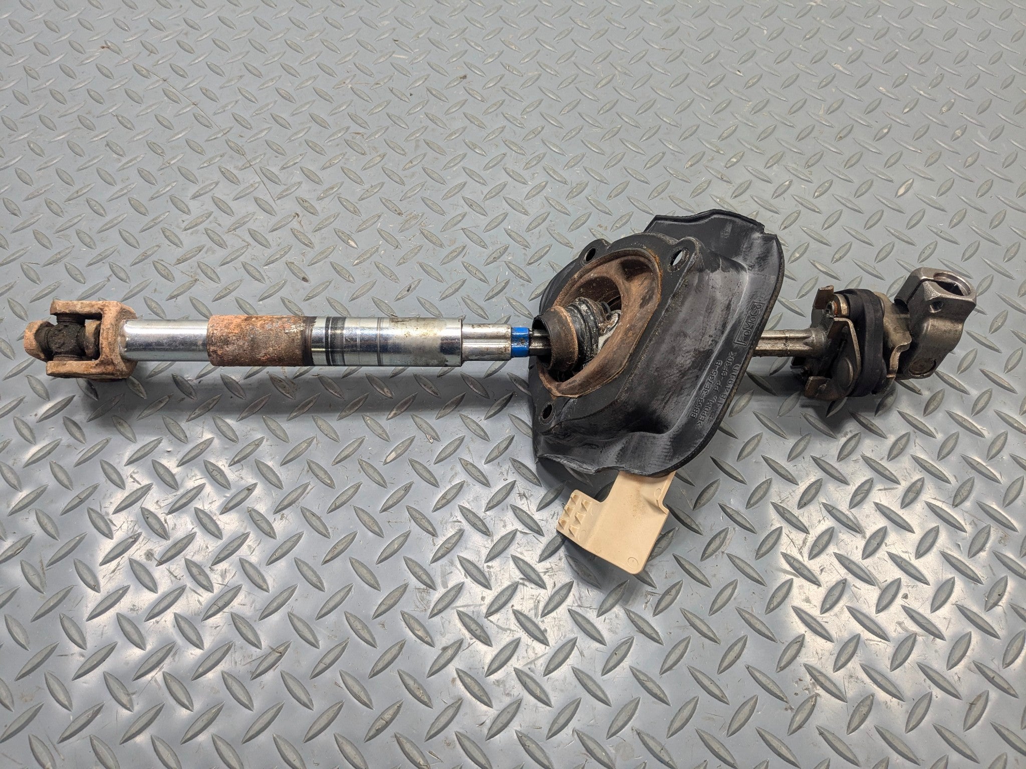 2011 - 2015 OEM FORD EXPLORER LOWER INTERMEDIATE STEERING SHAFT ASSEMBLY