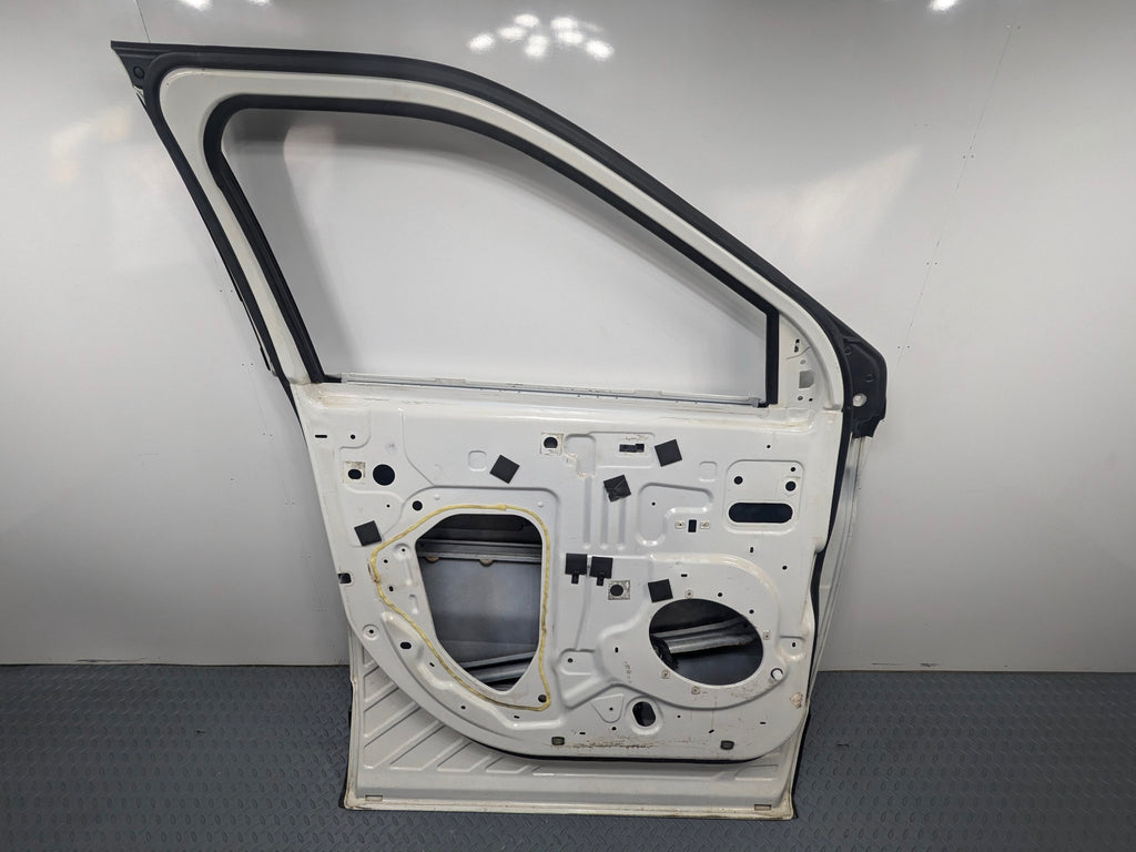 2011 - 2015 OEM FORD EXPLORER FRONT LEFT DRIVER SIDE DOOR SHELL PANEL WHITE