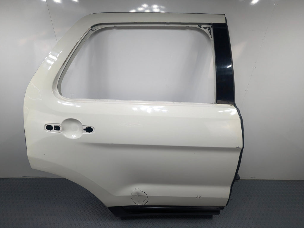 2011 - 2015 OEM FORD EXPLORER REAR RIGHT PASSENGER DOOR SHELL PANEL WHITE