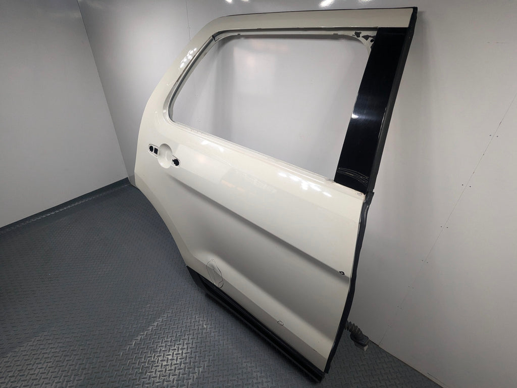 2011 - 2015 OEM FORD EXPLORER REAR RIGHT PASSENGER DOOR SHELL PANEL WHITE