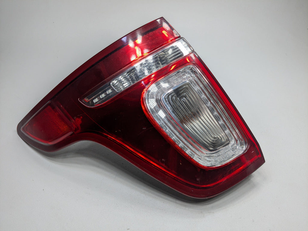 2011 - 2015 OEM FORD EXPLORER REAR LEFT DRIVER SIDE LED TAIL LIGHT