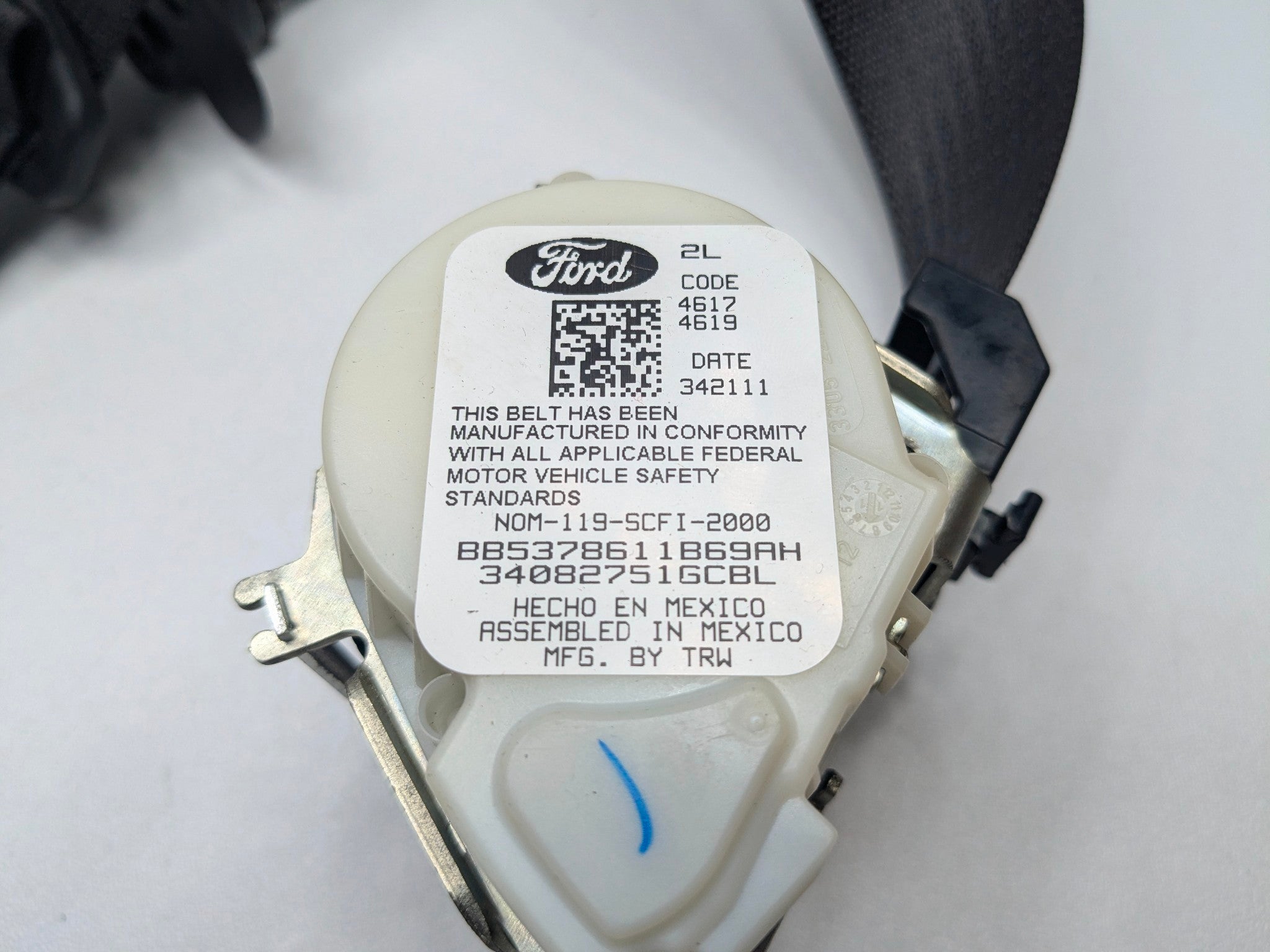 2011 - 2015 OEM FORD EXPLORER REAR LEFT DRIVER SIDE SEAT BELT ASSEMBLY