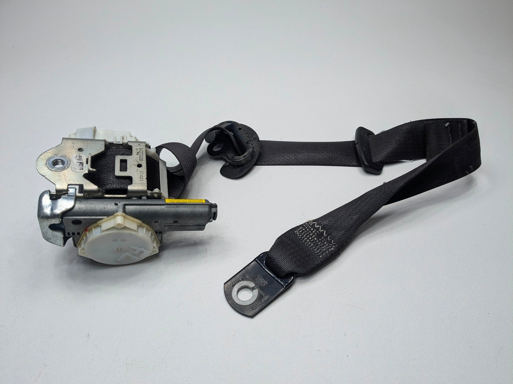 2011 - 2015 OEM FORD EXPLORER FRONT LEFT DRIVER SIDE SEAT BELT ASSEMBLY
