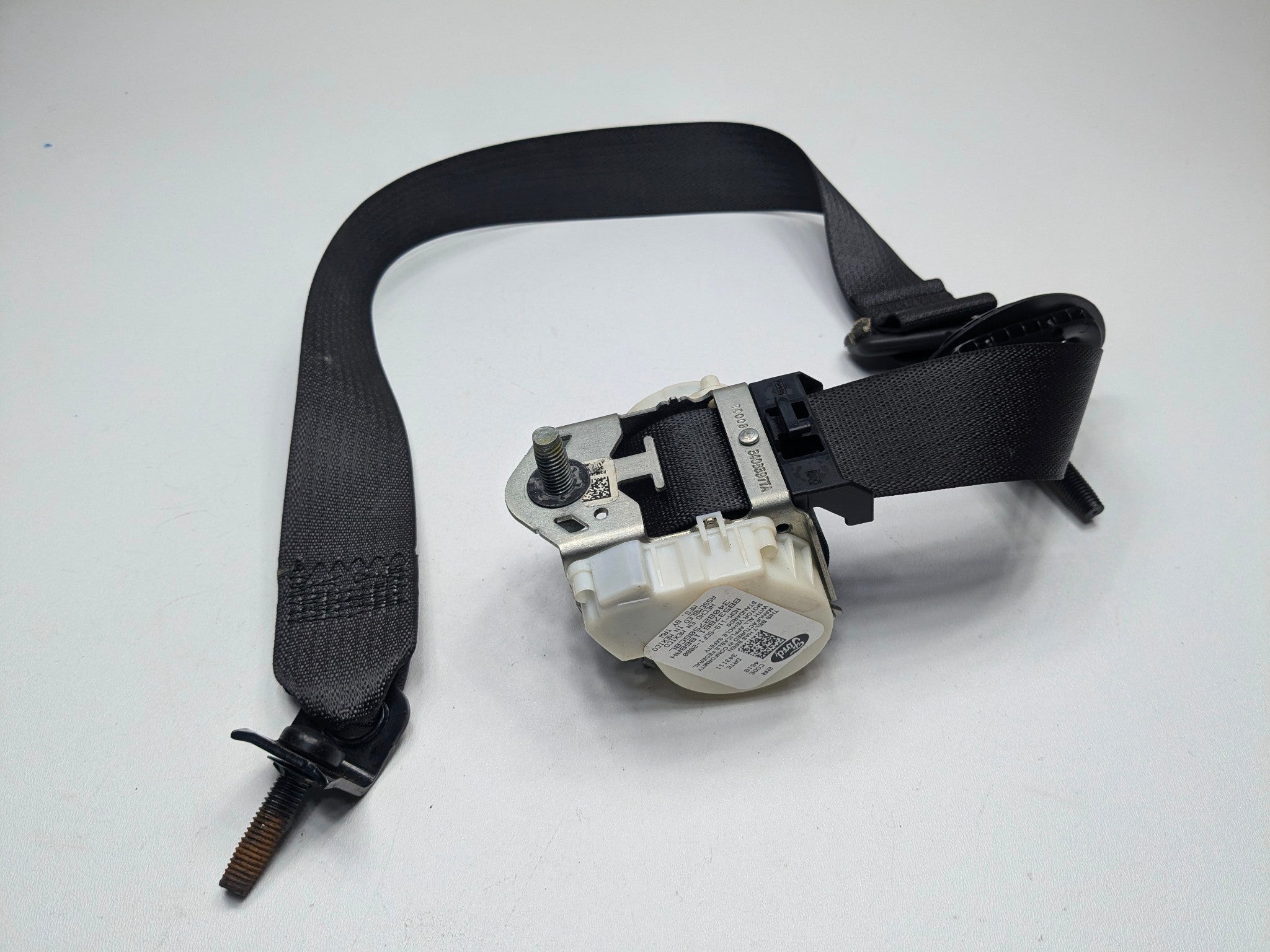 2011 - 2015 OEM FORD EXPLORER REAR RIGHT PASSENGER SIDE SEAT BELT ASSEMBLY