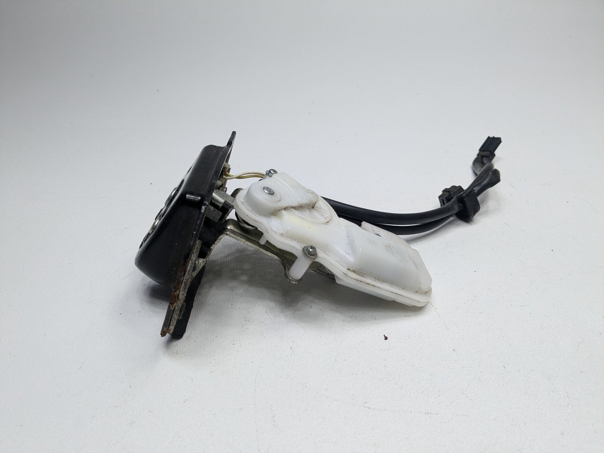2011 - 2015 OEM FORD EXPLORER DECK LID TRUNK LATCH MOTOR ACTUATOR