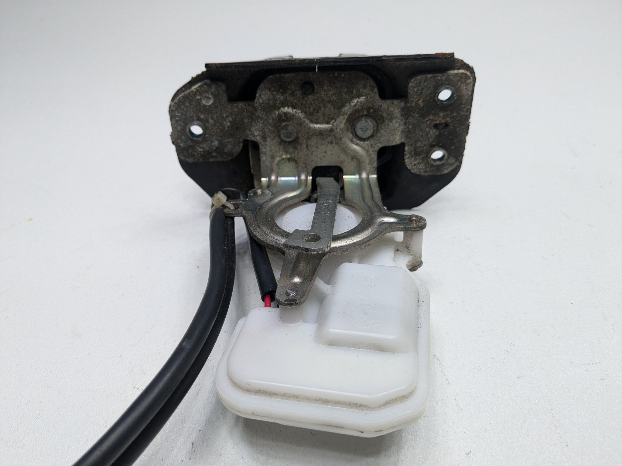2011 - 2015 OEM FORD EXPLORER DECK LID TRUNK LATCH MOTOR ACTUATOR