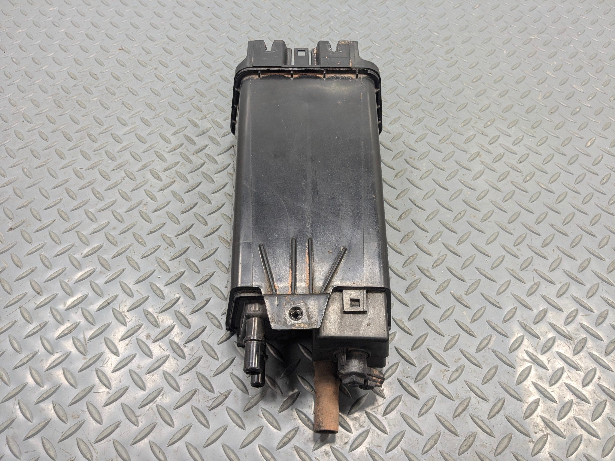 2011 - 2015 OEM FORD EXPLORER FUEL VAPOR EVAPORATOR CANISTER