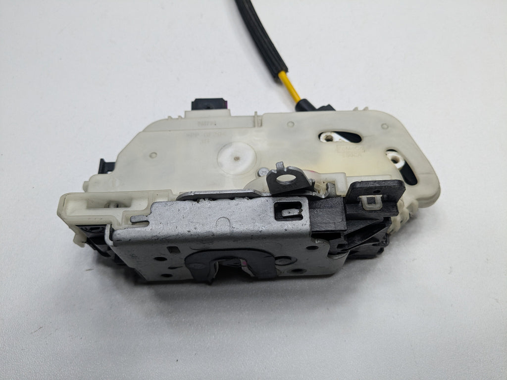 2011 - 2015 OEM FORD EXPLORER REAR RIGHT PASSENGER SIDE DOOR LOCK LATCH HANDLE