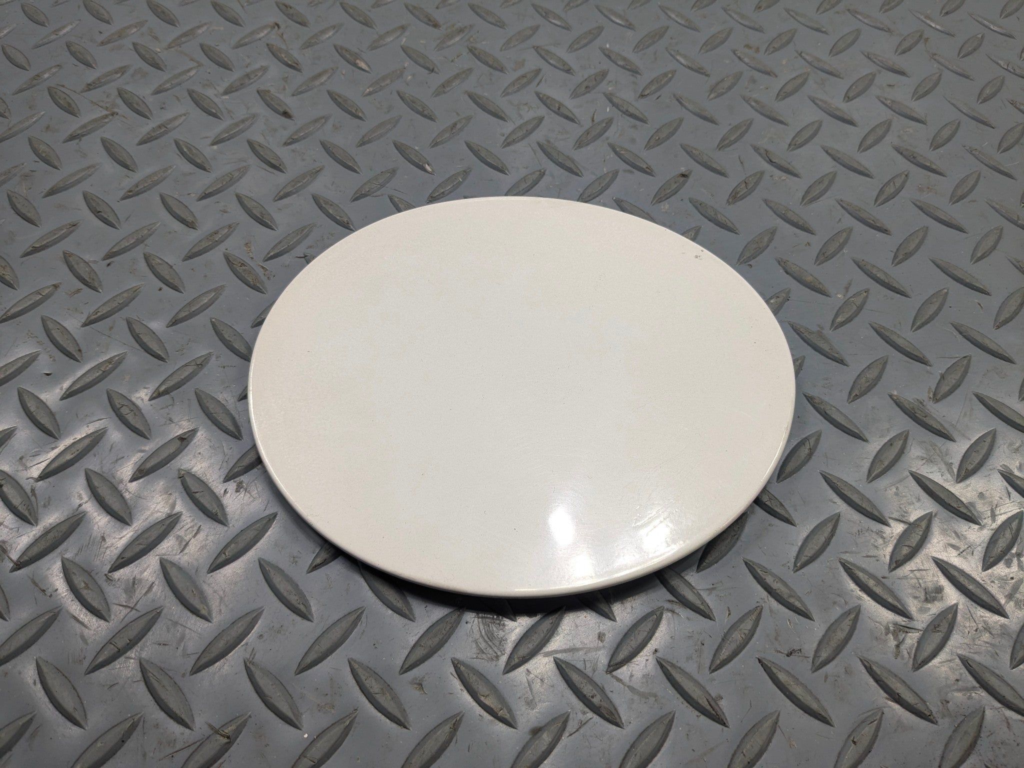 2011 - 2015 OEM FORD EXPLORER FUEL TANK DOOR FILLER DOOR LID COVER