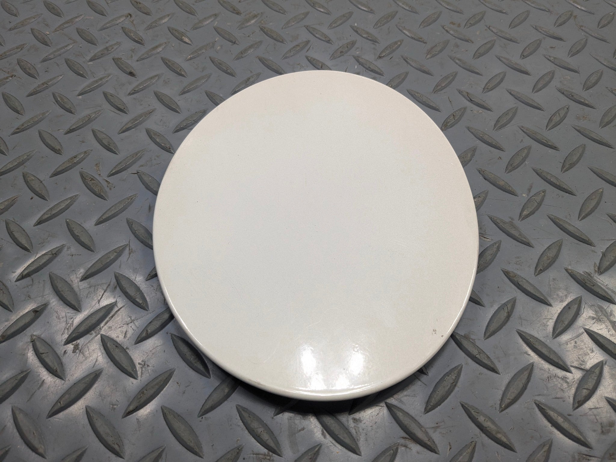 2011 - 2015 OEM FORD EXPLORER FUEL TANK DOOR FILLER DOOR LID COVER