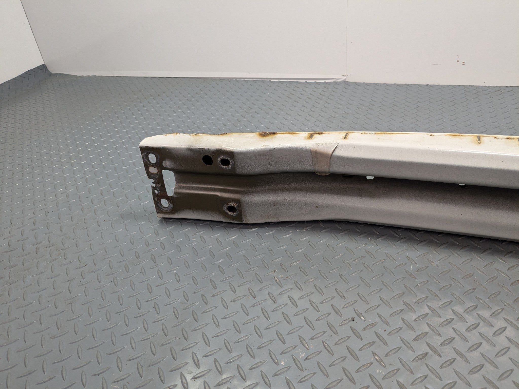 2011 - 2015 OEM FORD EXPLORER FRONT BUMPER REINFORCEMENT CRASH IMPACT BAR