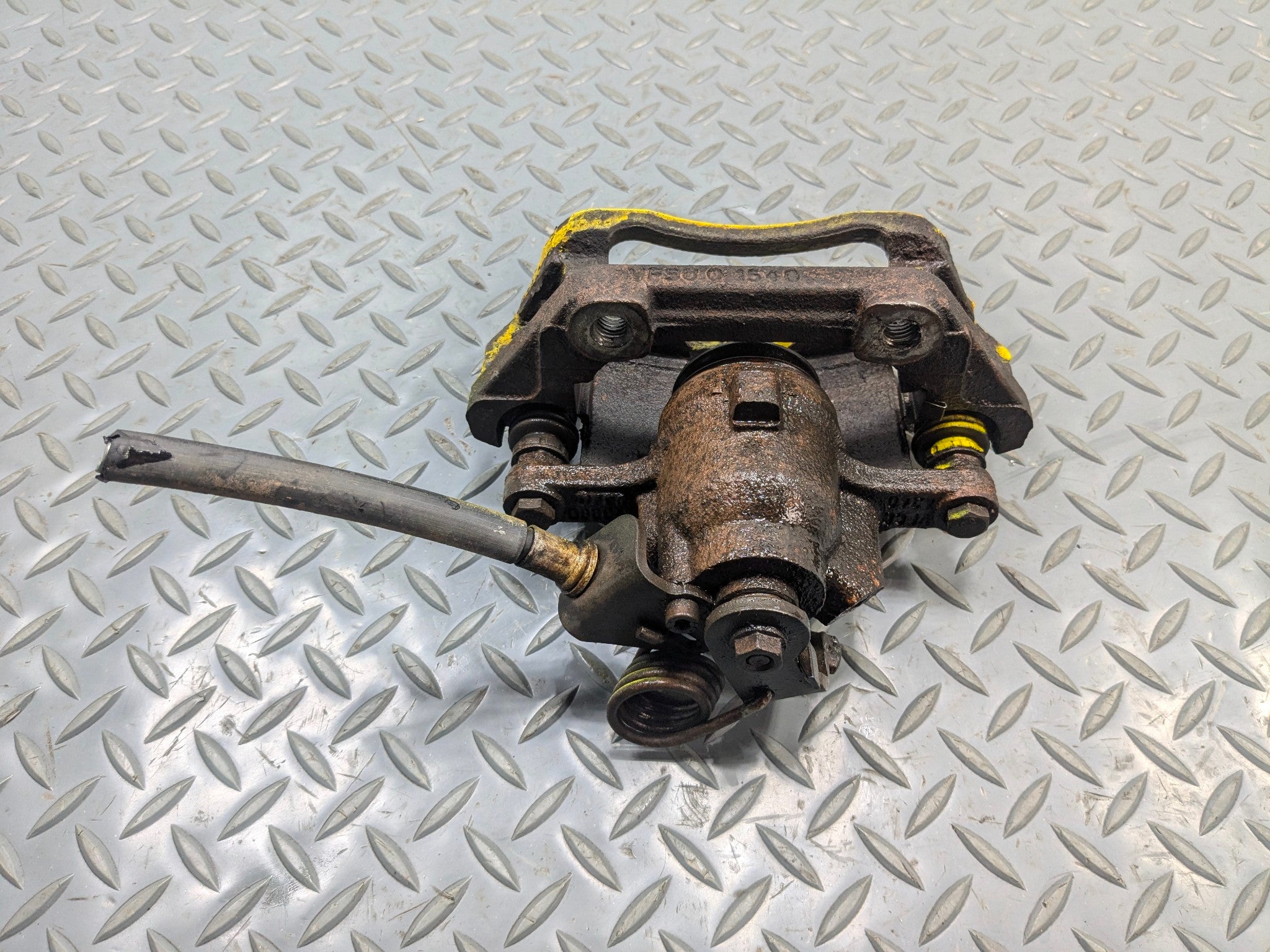 2011 - 2015 OEM FORD EXPLORER REAR LEFT DRIVER SIDE BRAKE CALIPER ASSEMBLY