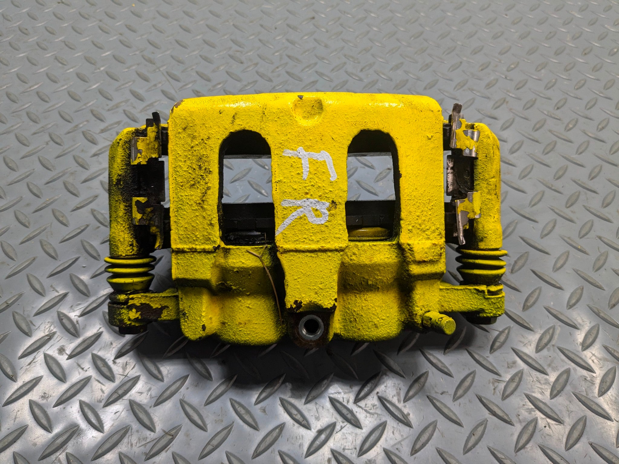 2011 - 2015 OEM FORD EXPLORER FRONT RIGHT PASSENGER SIDE BRAKE CALIPER ASSEMBLY