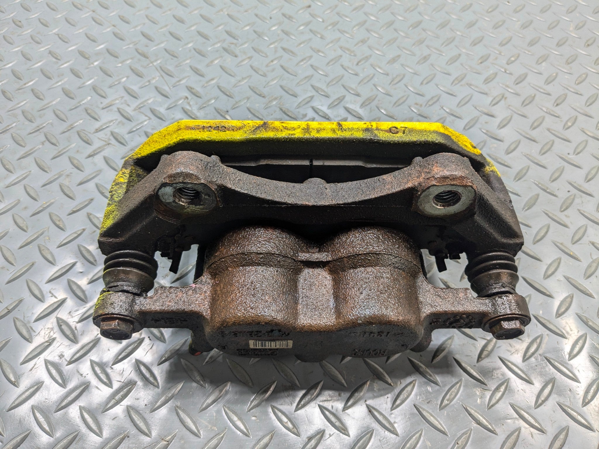 2011 - 2015 OEM FORD EXPLORER FRONT RIGHT PASSENGER SIDE BRAKE CALIPER ASSEMBLY