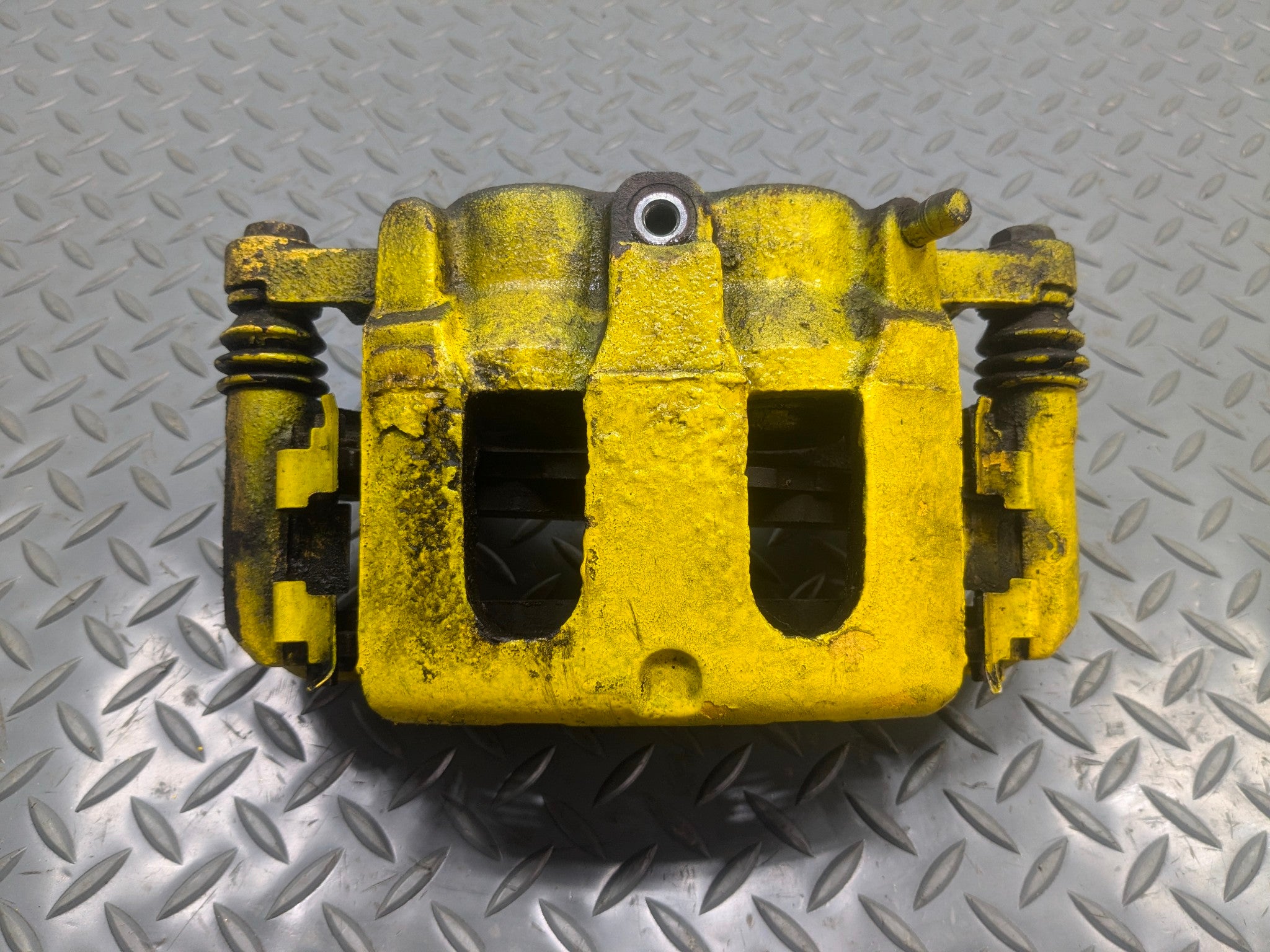 2011 - 2015 OEM FORD EXPLORER FRONT LEFT DRIVER SIDE BRAKE CALIPER ASSEMBLY