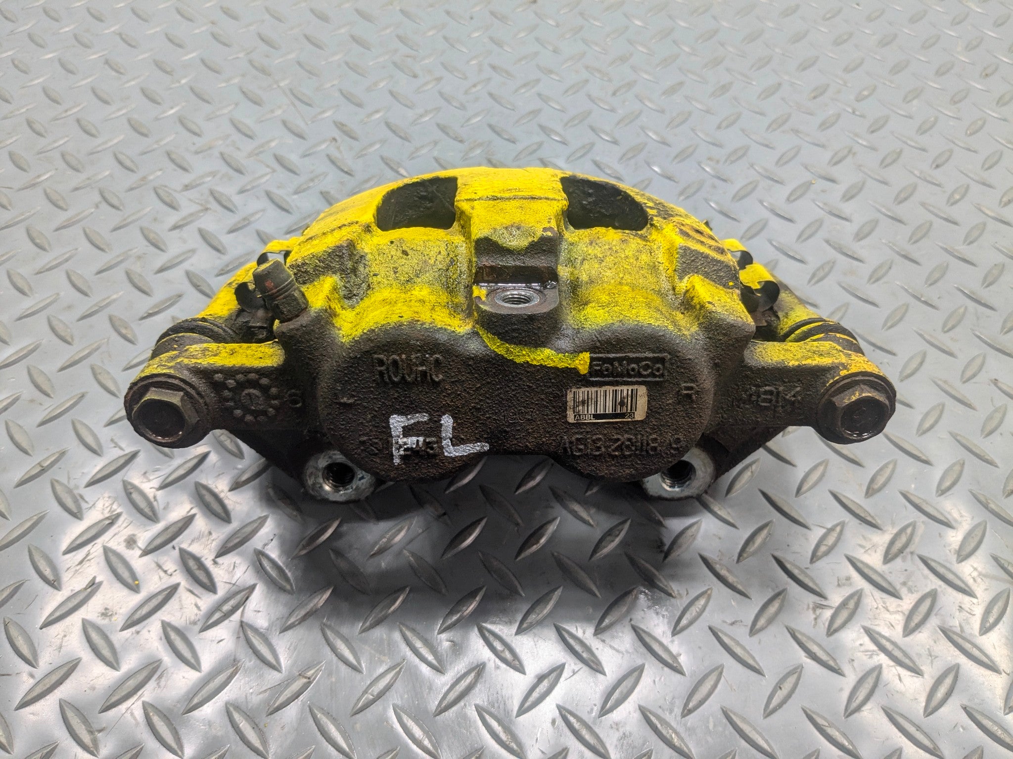 2011 - 2015 OEM FORD EXPLORER FRONT LEFT DRIVER SIDE BRAKE CALIPER ASSEMBLY