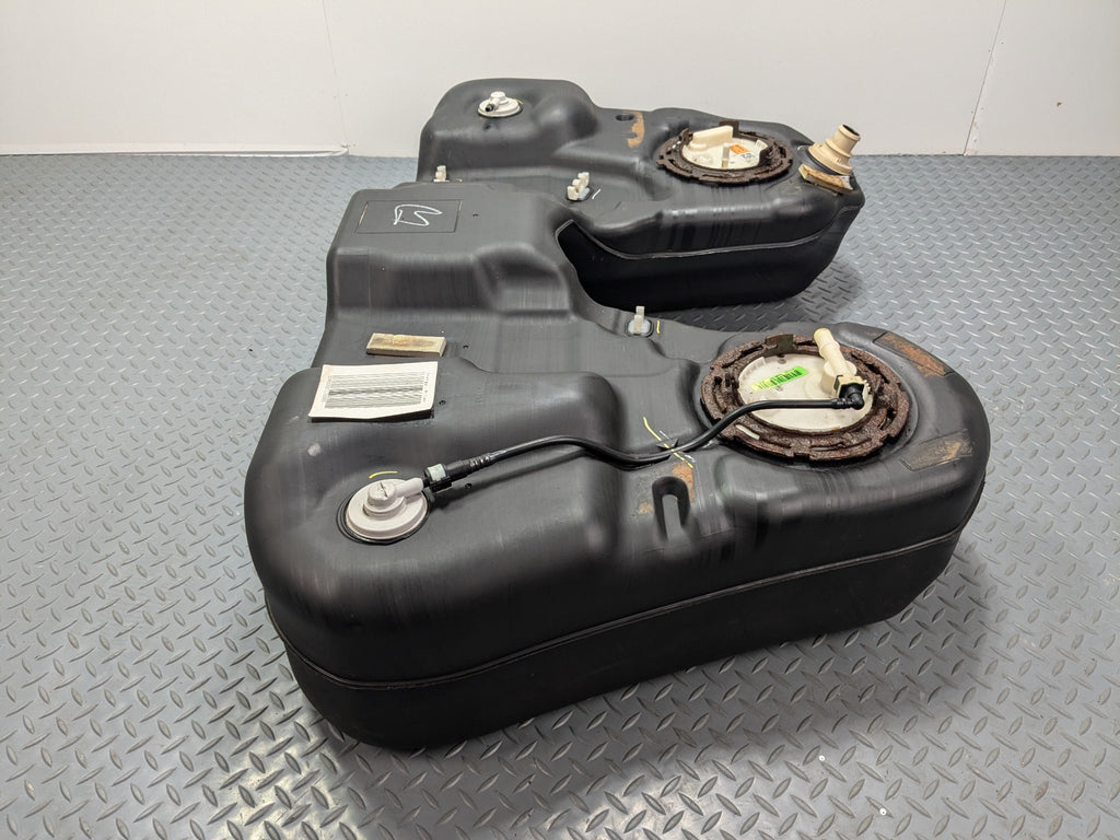 2011 - 2015 OEM FORD EXPLORER FUEL AND GAS TANK GENUINE ASSEMBLY