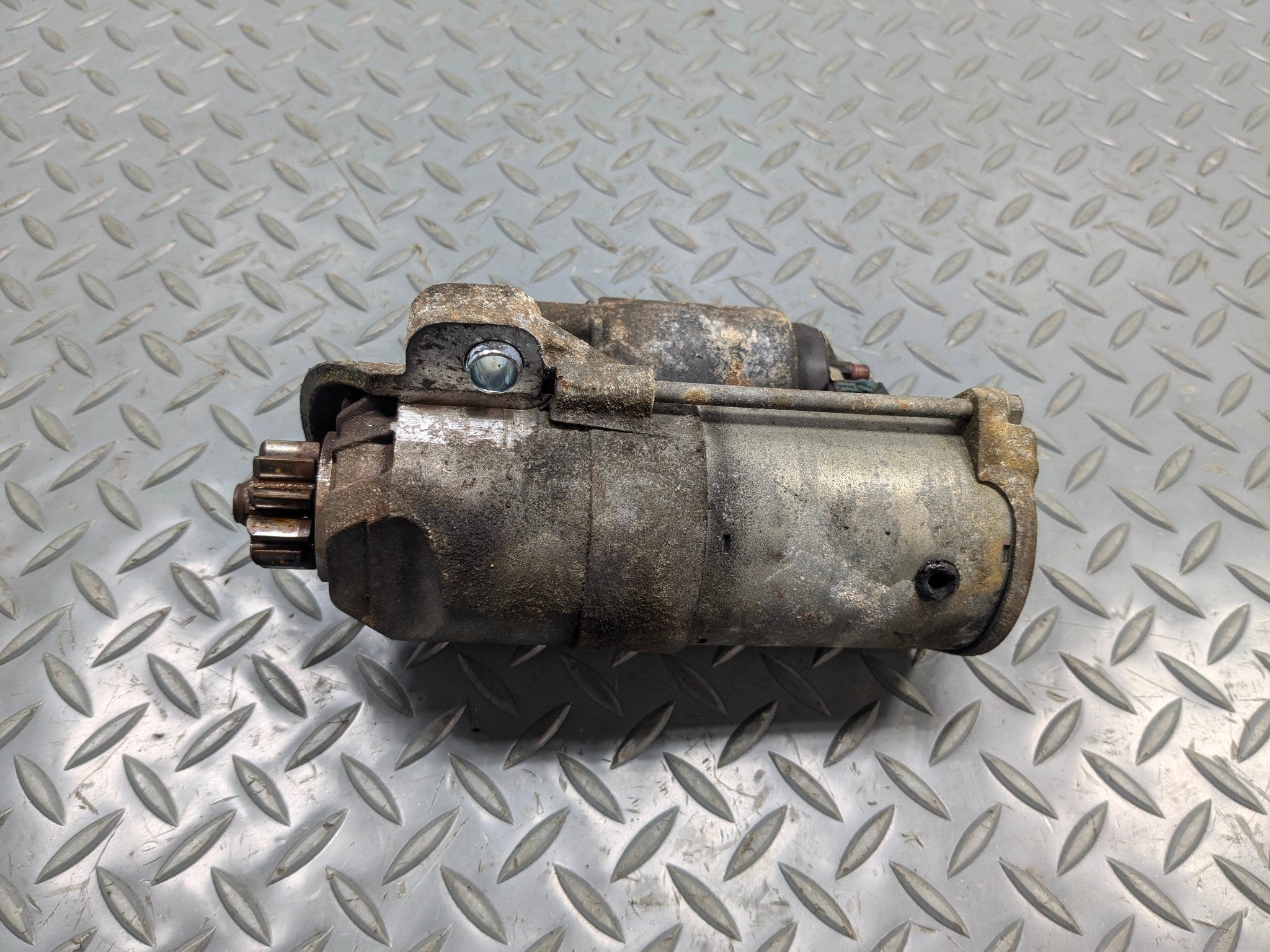 2011 - 2015 OEM FORD EXPLORER ENGINE START STARTER MOTOR BOSCH ASSEMBLY