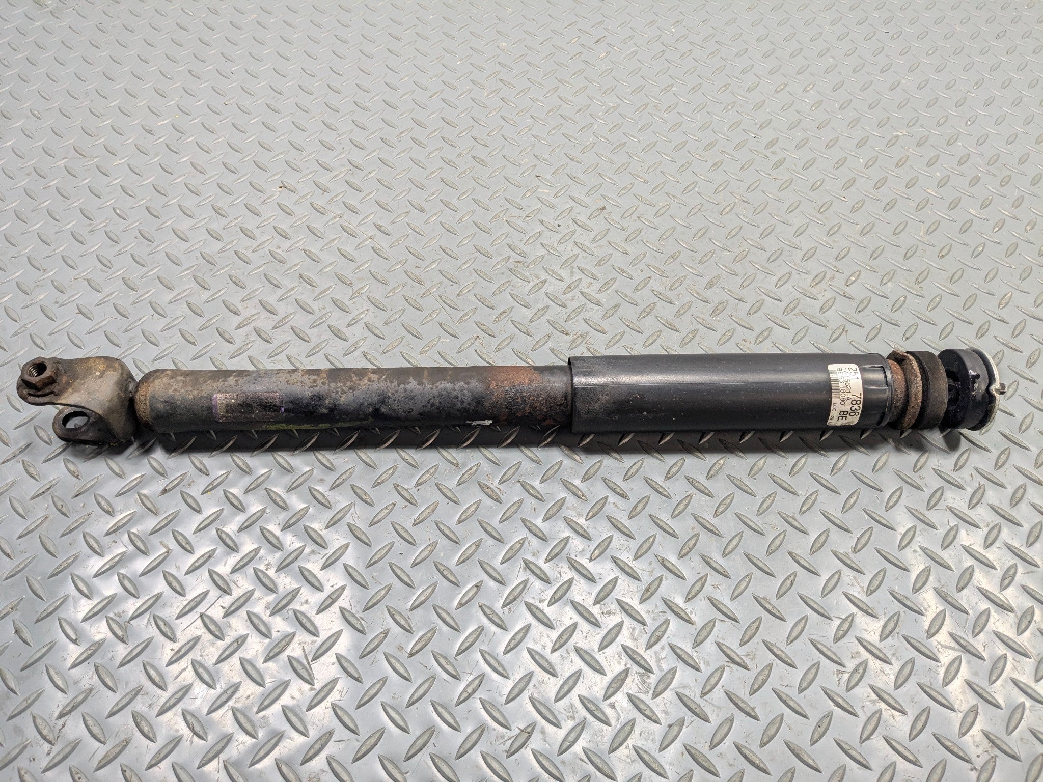 2011 - 2015 OEM FORD EXPLORER REAR LEFT SIDE SUSPENSION SHOCK STRUT ASSEMBLY