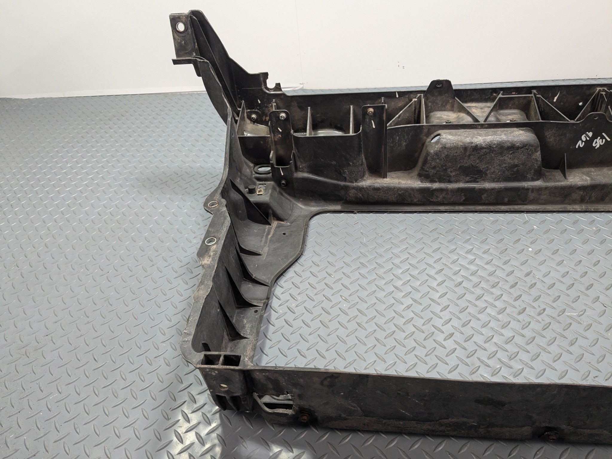 2011 - 2015 OEM FORD EXPLORER FRONT END RADIATOR CORE SUPPORT ASSEMBLY