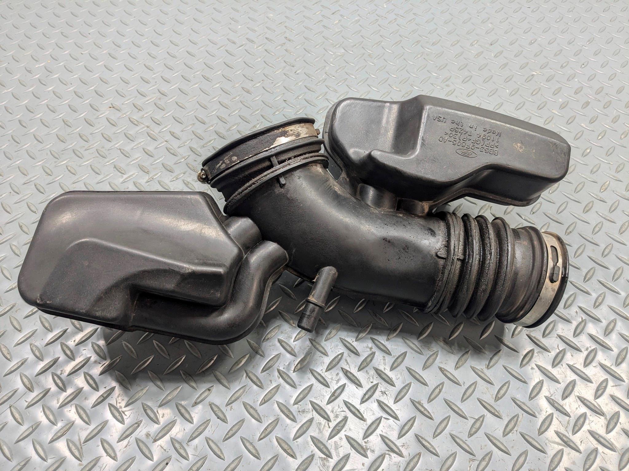 2011 - 2015 OEM FORD EXPLORER AIR CLEANER RESONATOR INTAKE HOSE TUBE DUCT