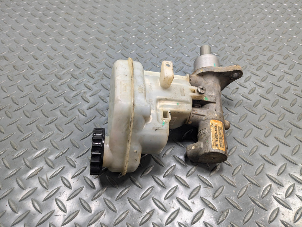 2011 - 2015 OEM FORD EXPLORER BRAKE MASTER CYLINDER RESERVOIR ASSEMBLY