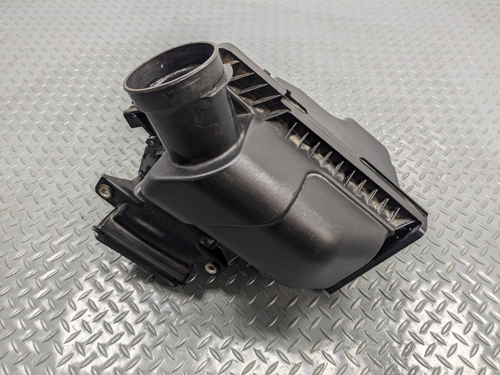 2011 - 2015 OEM FORD EXPLORER ENGINE AIR CLEANER BOX ASSEMBLY