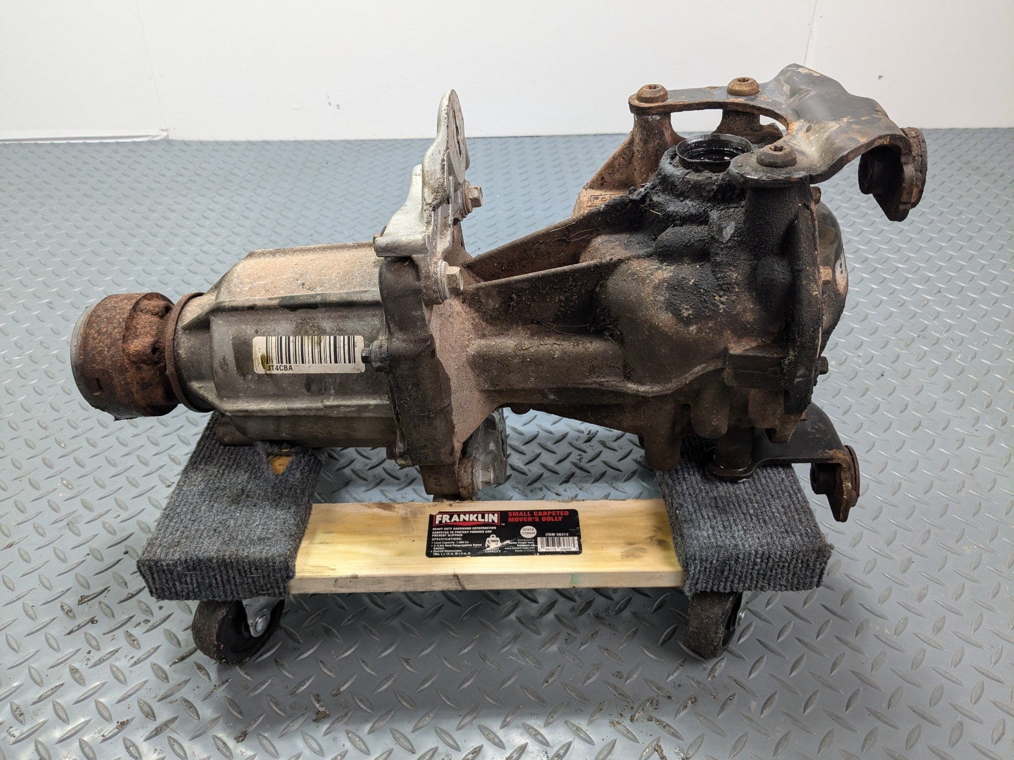 2011 - 2015 OEM FORD EXPLORER REAR DIFFERENTIAL AXLE CARRIER ASSEMBLY