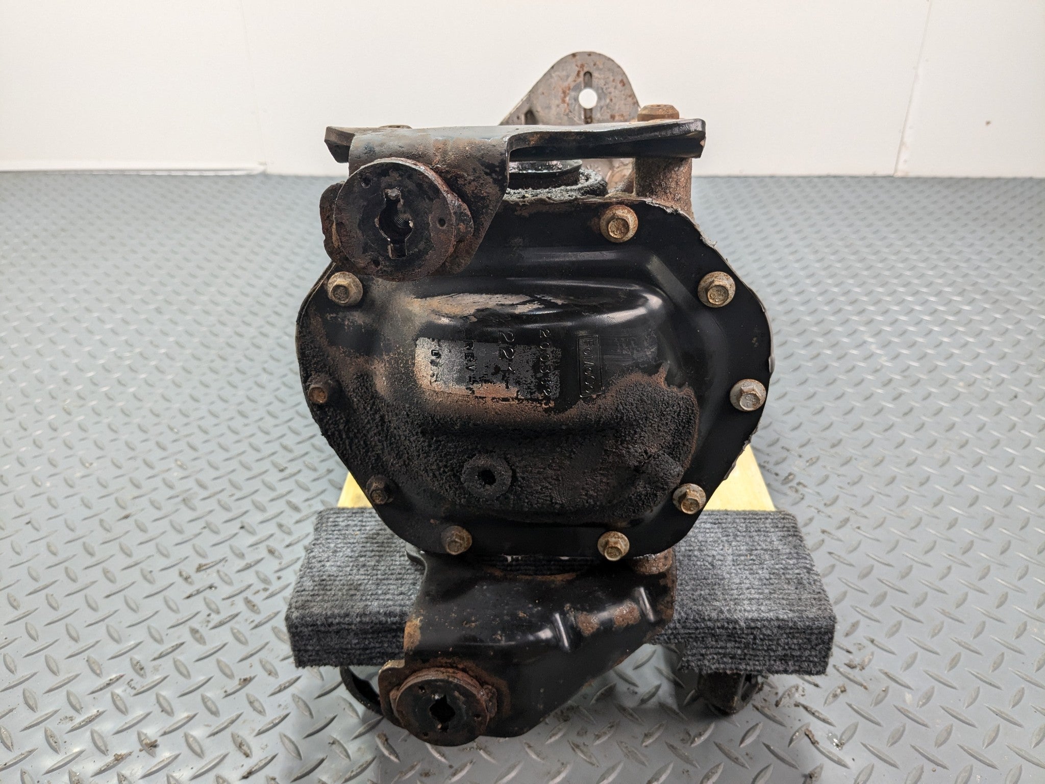 2011 - 2015 OEM FORD EXPLORER REAR DIFFERENTIAL AXLE CARRIER ASSEMBLY