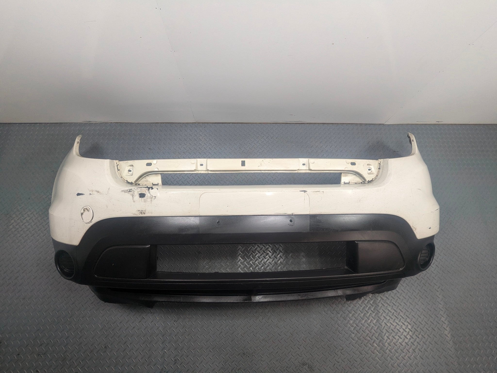 2011 - 2015 OEM FORD EXPLORER FRONT BUMPER COVER PANEL WHITE ASSEMBLY