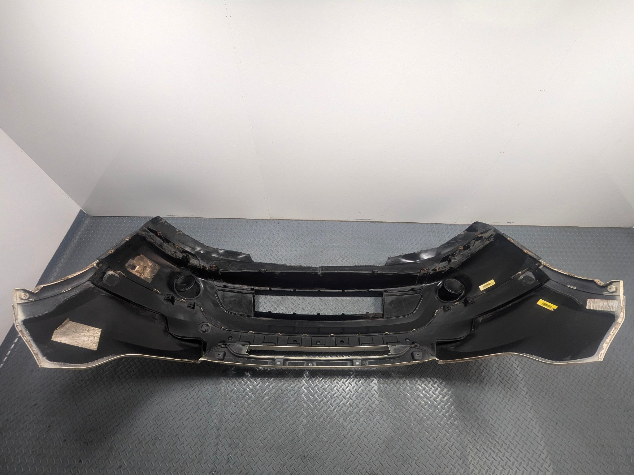 2011 - 2015 OEM FORD EXPLORER FRONT BUMPER COVER PANEL WHITE ASSEMBLY