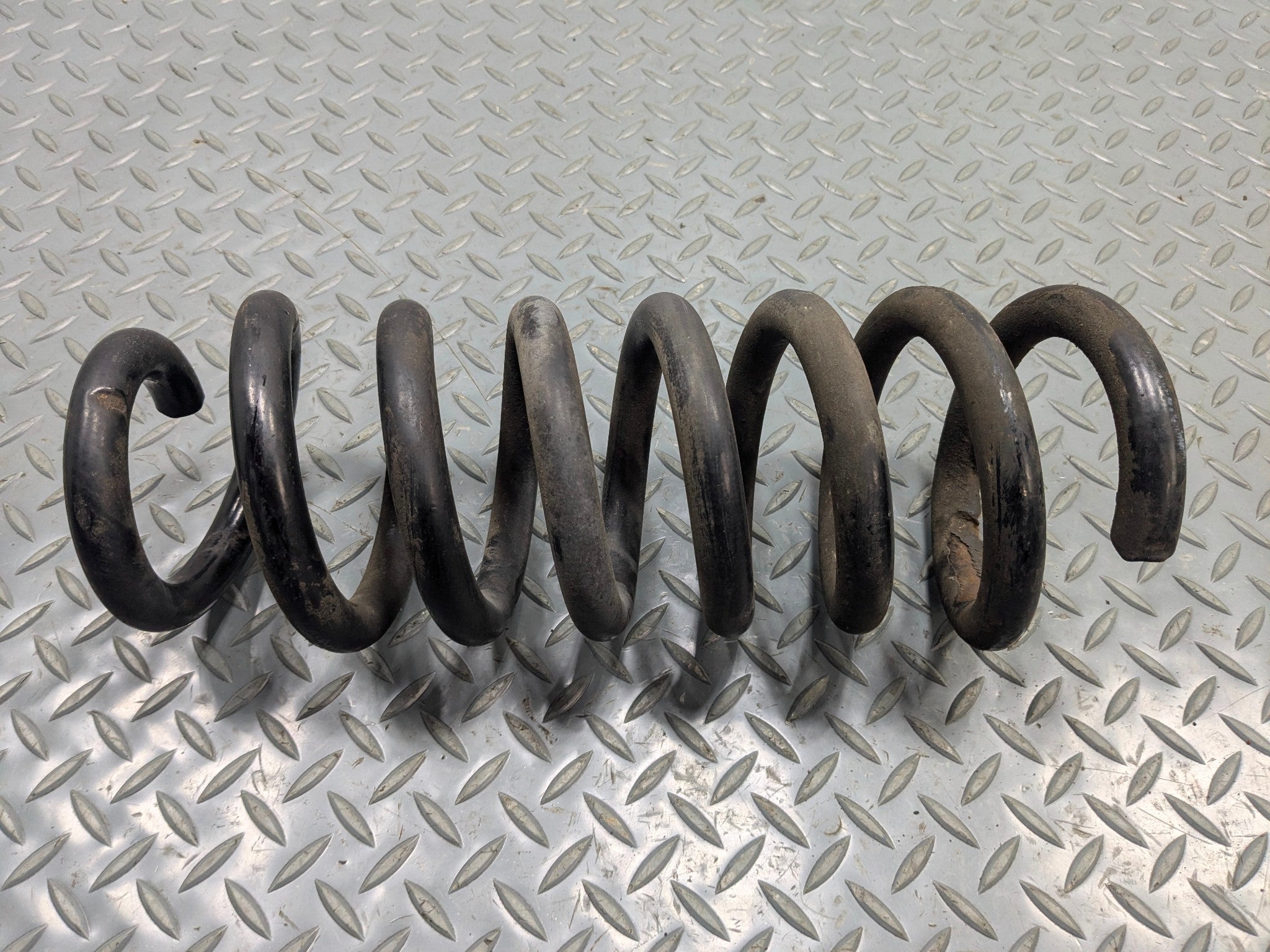 2011 - 2015 OEM FORD EXPLORER REAR LEFT OR RIGHT SIDE AIR COIL SPRING