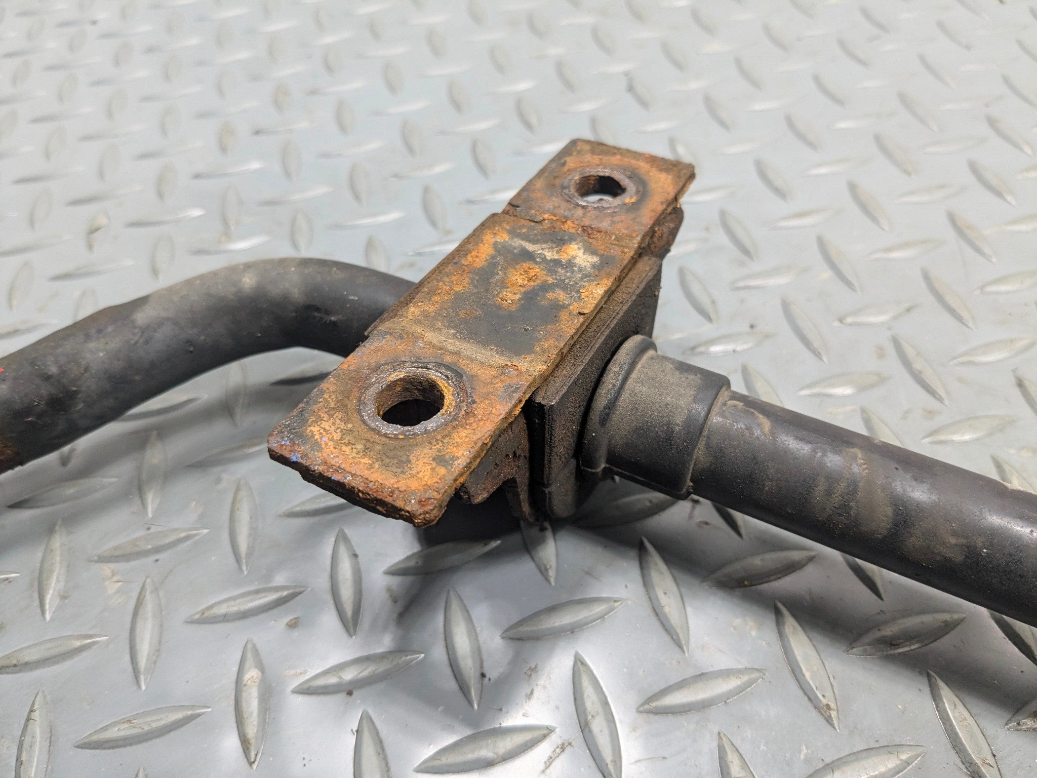 2011 - 2015 OEM FORD EXPLORER REAR STABILIZER SUSPENSION ANTI-ROLL SWAY BAR FWD