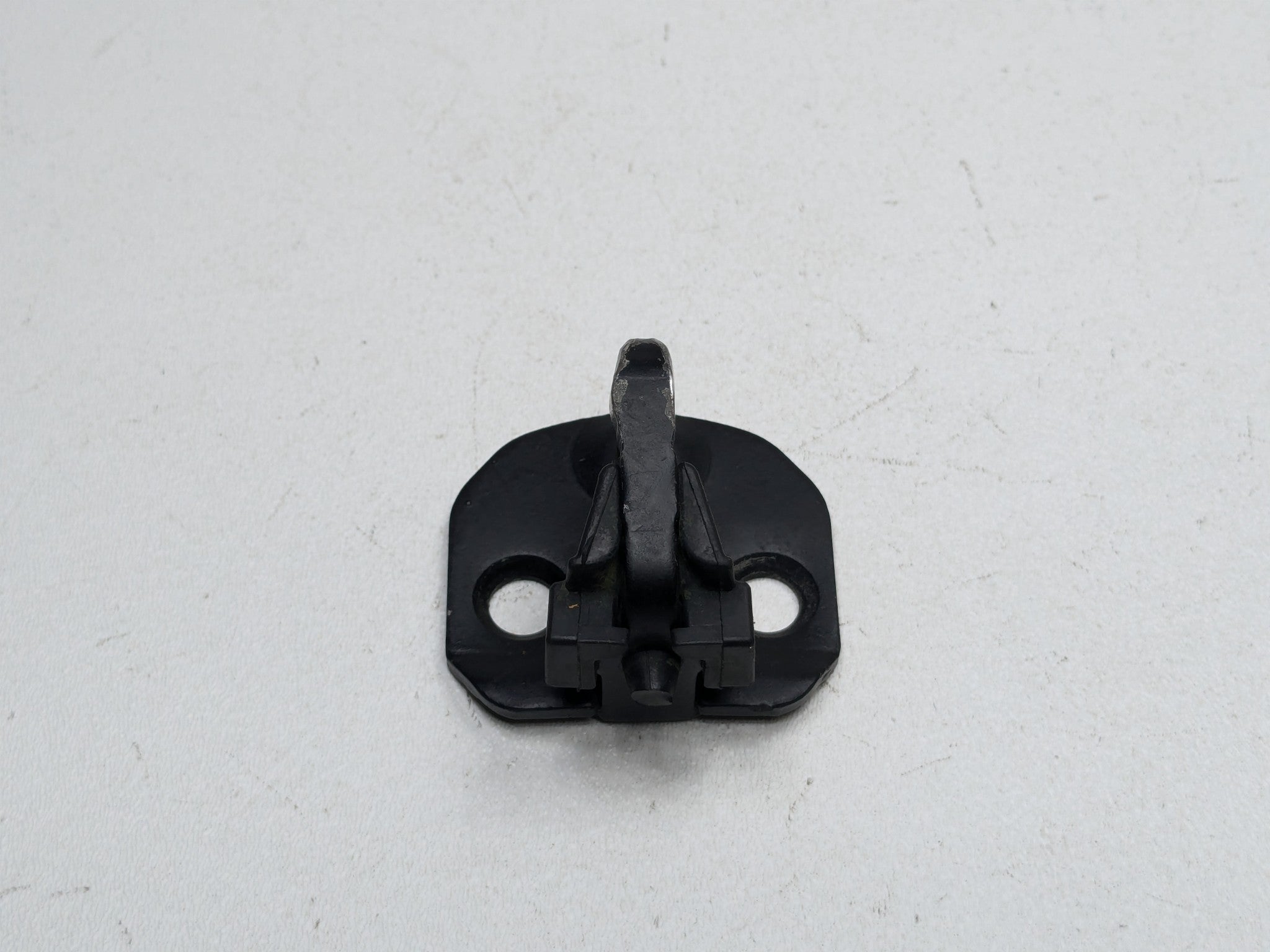 2011 - 2015 OEM FORD EXPLORER TRUNK LIFTGATE STRIKER PLATE