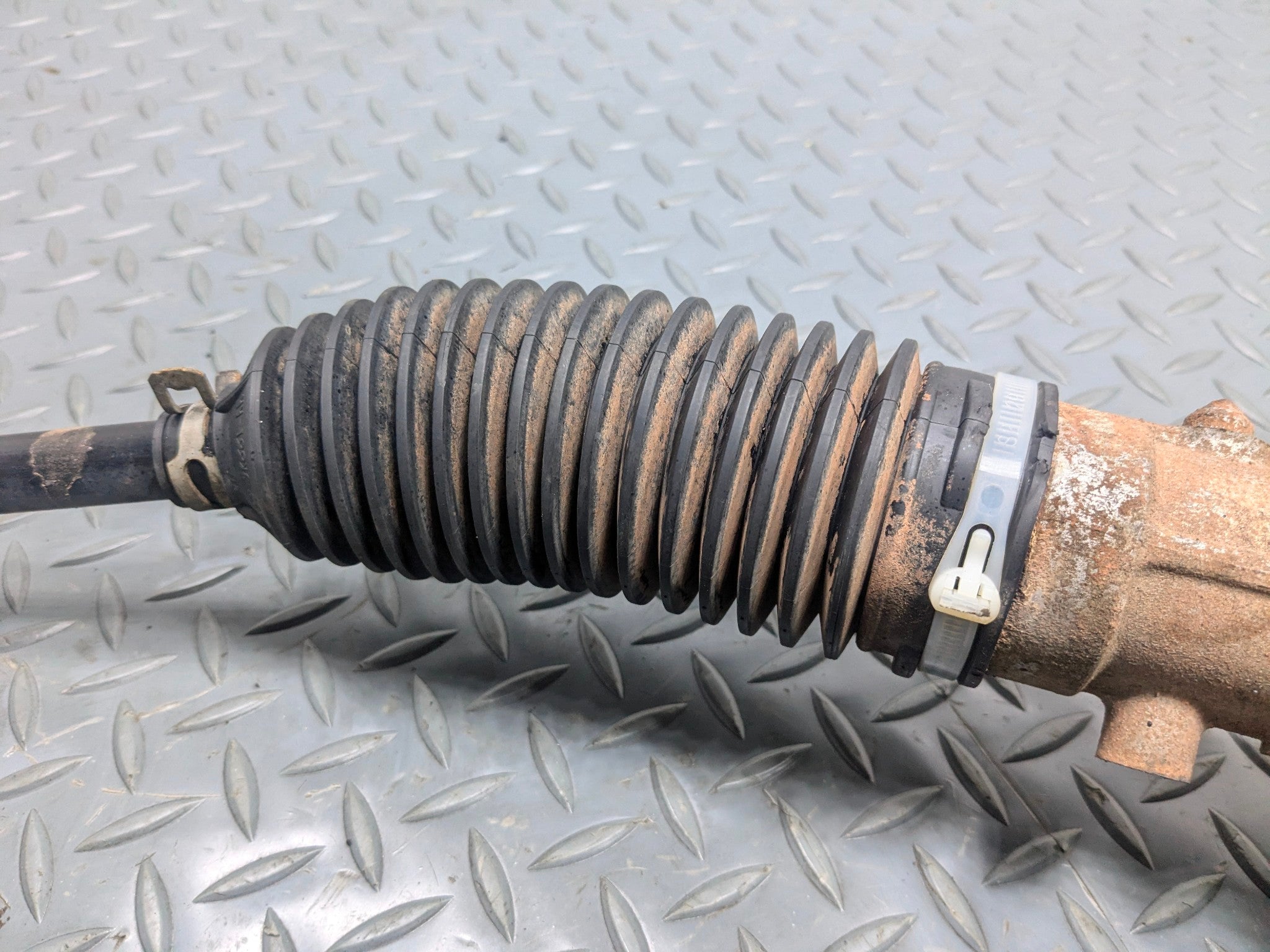 2011 - 2015 OEM FORD EXPLORER POWER STEERING GEAR RACK AND PINION ASSEMBLY