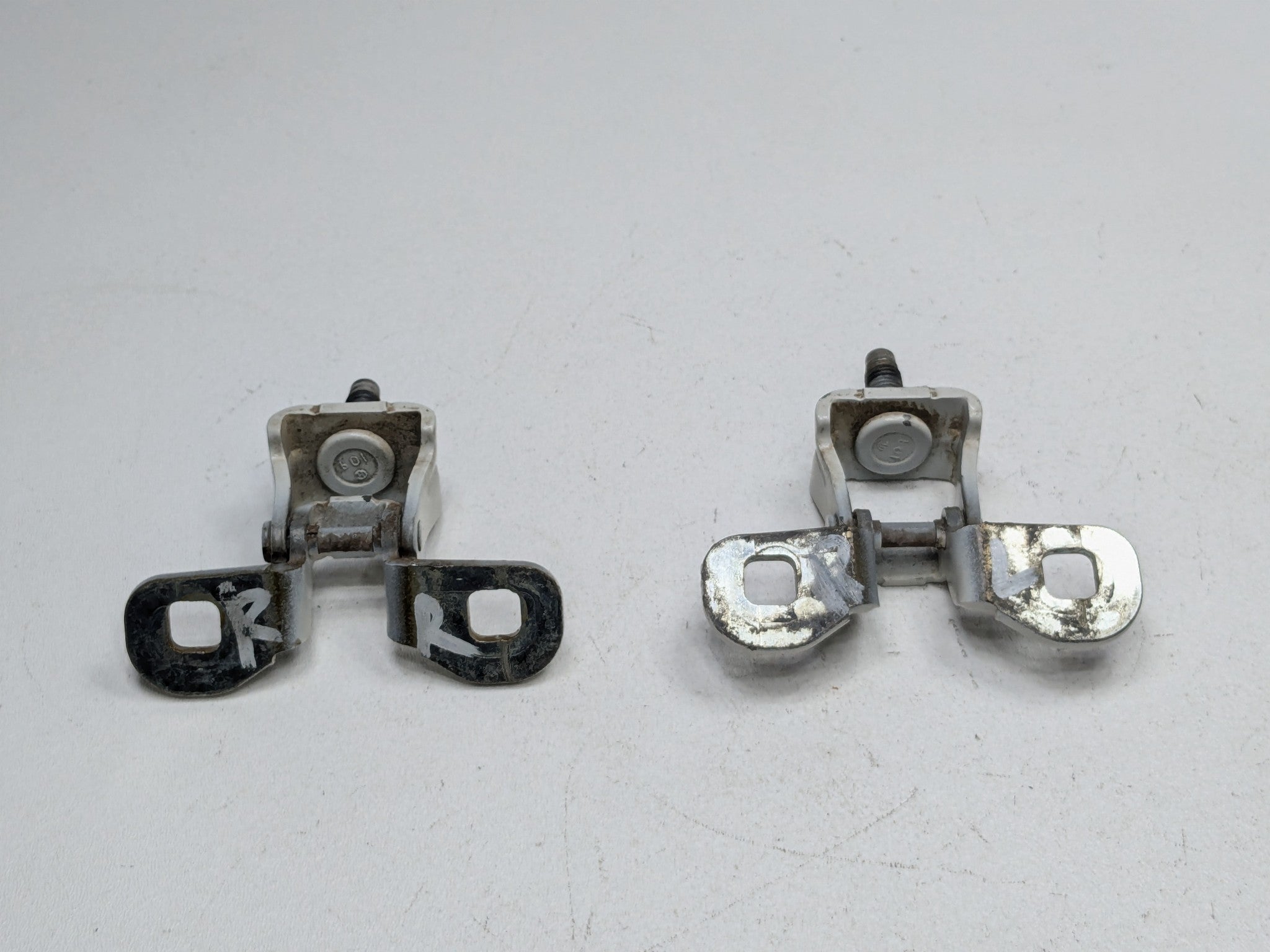 2011 - 2015 OEM FORD EXPLORER REAR RIGHT AND LEFT TAILGATE HINGE SET OF 2