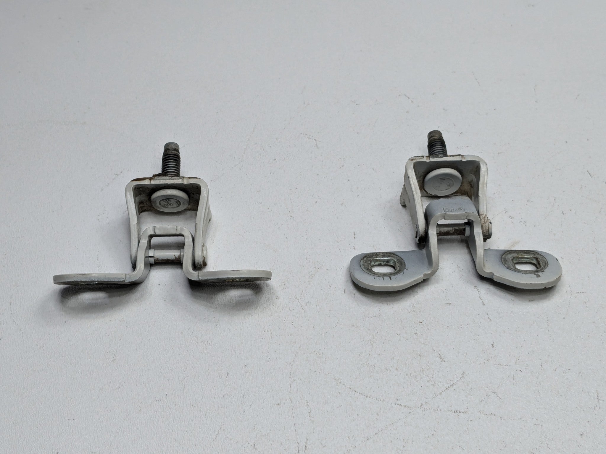 2011 - 2015 OEM FORD EXPLORER REAR RIGHT AND LEFT TAILGATE HINGE SET OF 2